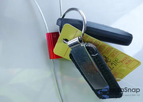 2021 Nissan Versa Sv Xtronic Cvt z USA, uszkodzony, nr VIN 3N1CN8EV0ML848196